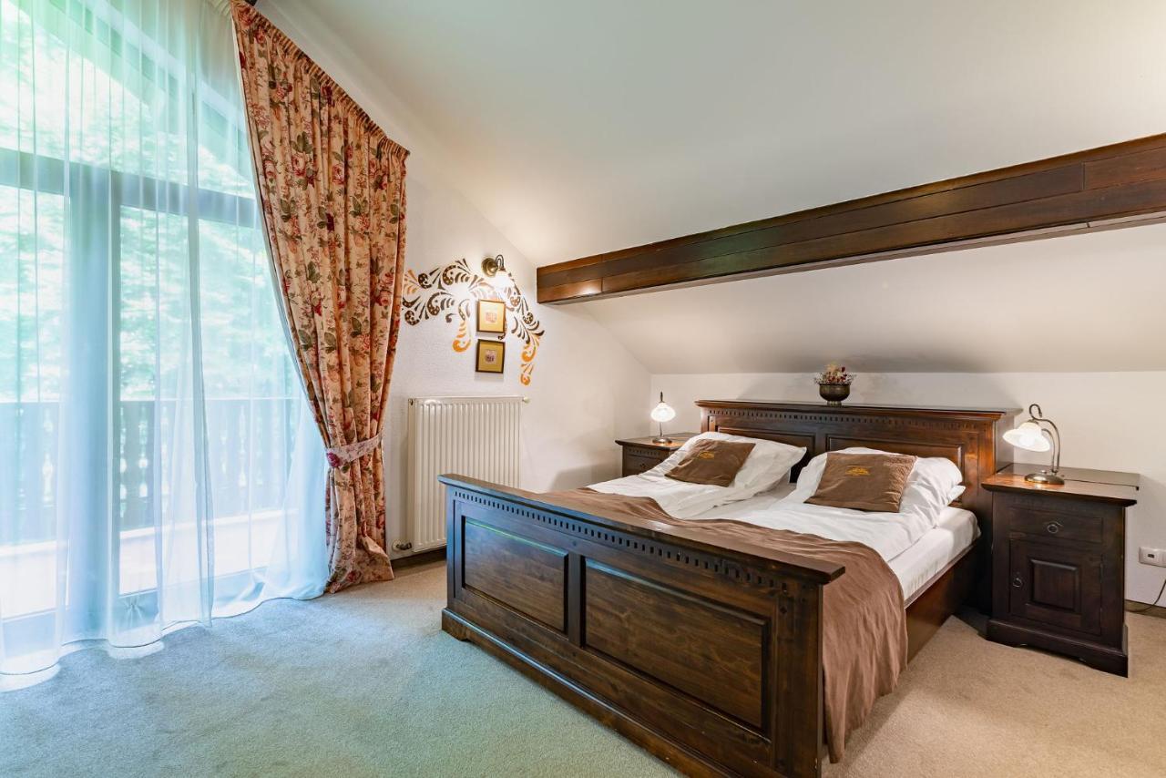 Hotel Regal Sinaia Ngoại thất bức ảnh