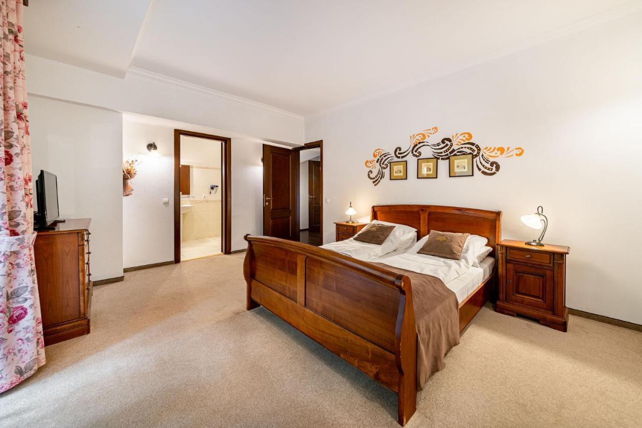 Hotel Regal Sinaia Ngoại thất bức ảnh
